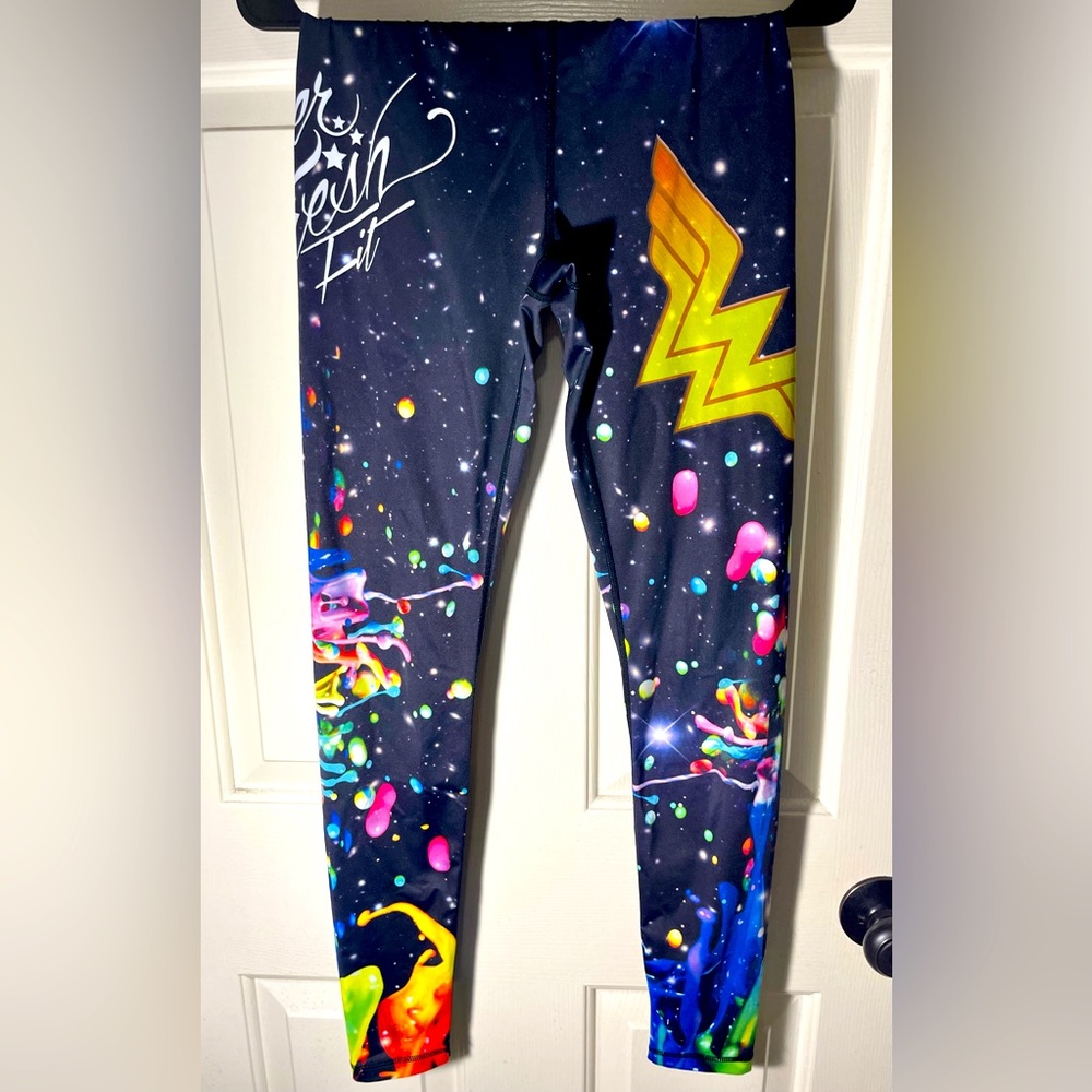 SuperFresh Wonder Woman leggings Small